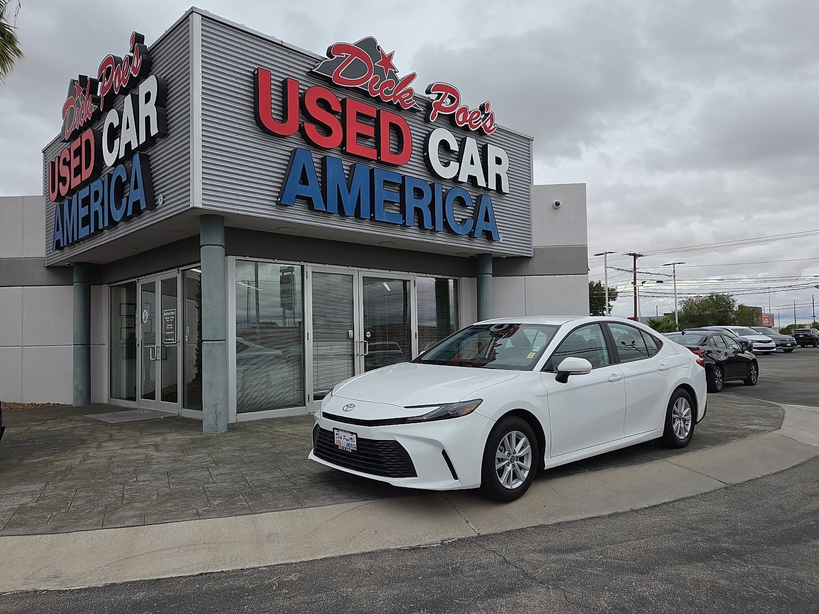 Used 2026 Toyota Camry LE FWD image 1