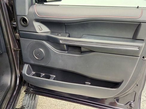 Used 2023 Ford Expedition Limited AWD/4WD image 25