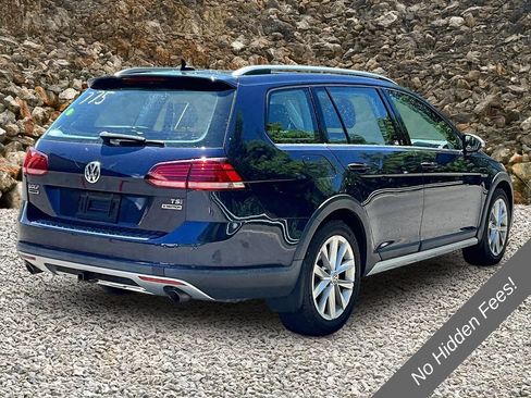Used 2018 Volkswagen Golf Alltrack SE AWD/4WD image 2