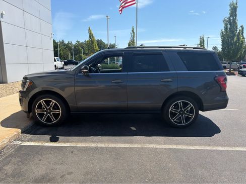 Used 2019 Ford Expedition Limited w/ Equipment Group 303A AWD/4WD image 1