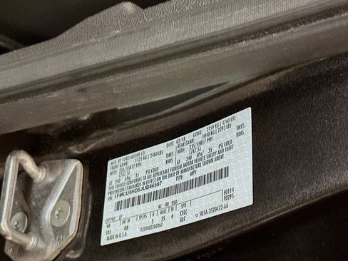 Used 2018 Ford Escape SEL image 12