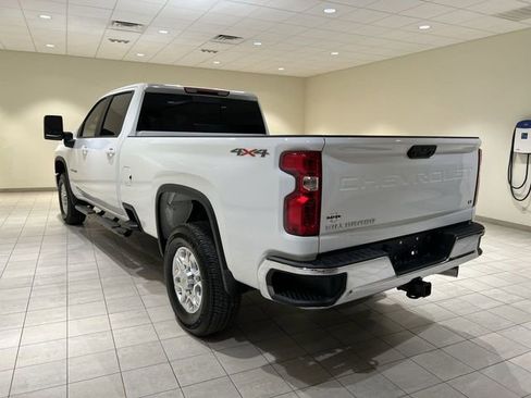 Certified 2025 Chevrolet Silverado 3500 LT w/ Convenience Package image 3