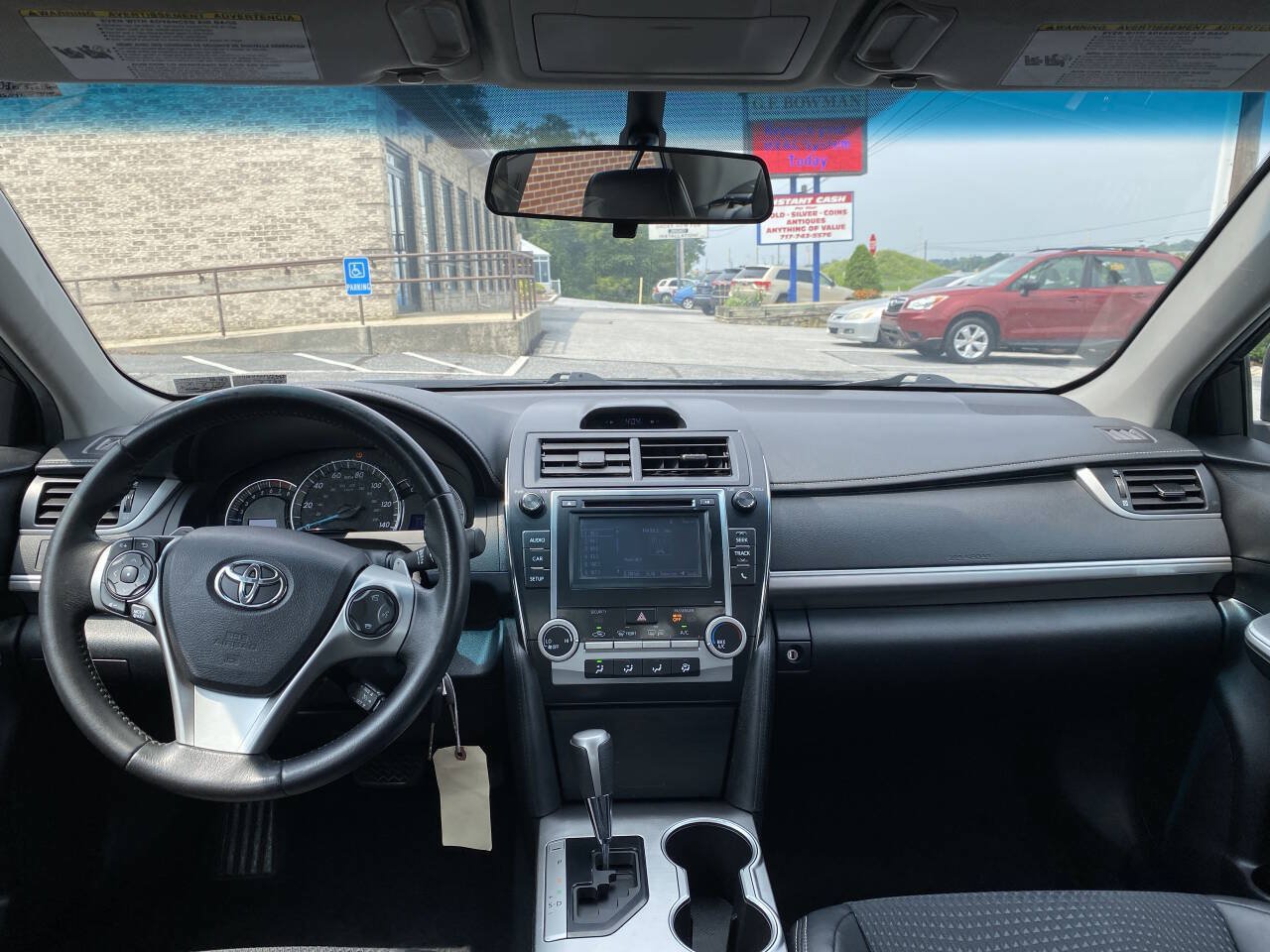 Used 2014 Toyota Camry SE FWD image 22