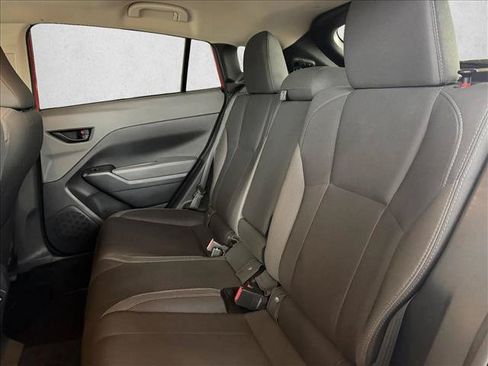 Used 2025 Subaru Crosstrek 2.5i Premium AWD/4WD image 10
