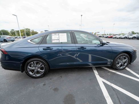 Used 2025 Honda Accord EX-L image 6