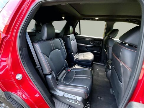 Used 2023 Honda Pilot TrailSport image 19