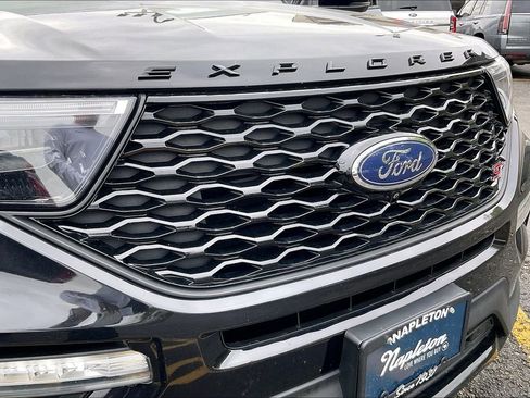 Certified 2022 Ford Explorer ST w/ Equipment Group 401A AWD/4WD image 29