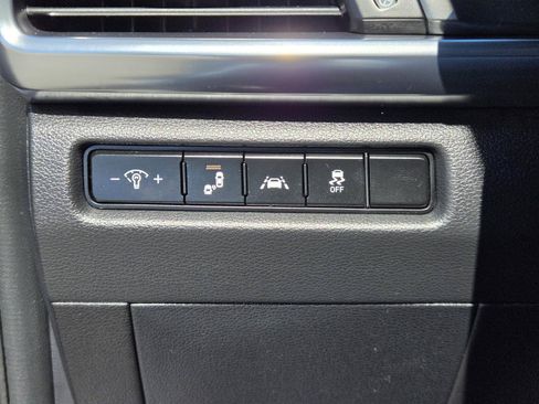 Used 2022 Kia Telluride LX AWD/4WD image 19