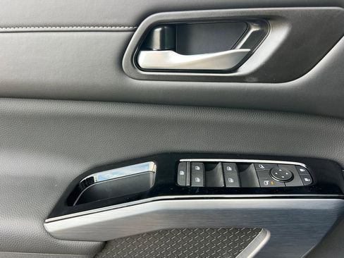 New 2025 Nissan Pathfinder SL w/ Lighting Package (N92) image 12