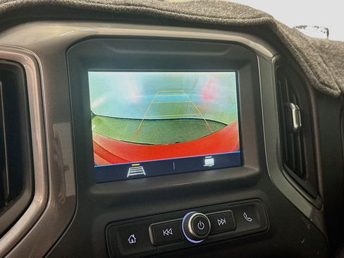 Used 2019 Chevrolet Silverado 1500 Custom w/ Custom Value Package AWD/4WD image 23