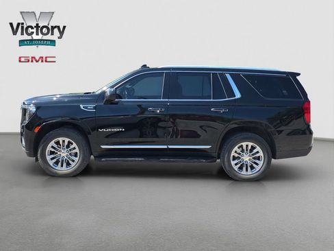 Used 2023 GMC Yukon SLT AWD/4WD image 6