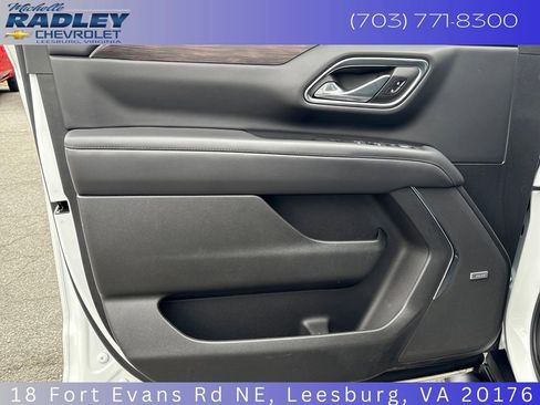 Certified 2023 Chevrolet Tahoe Z71 w/ Luxury Package image 13