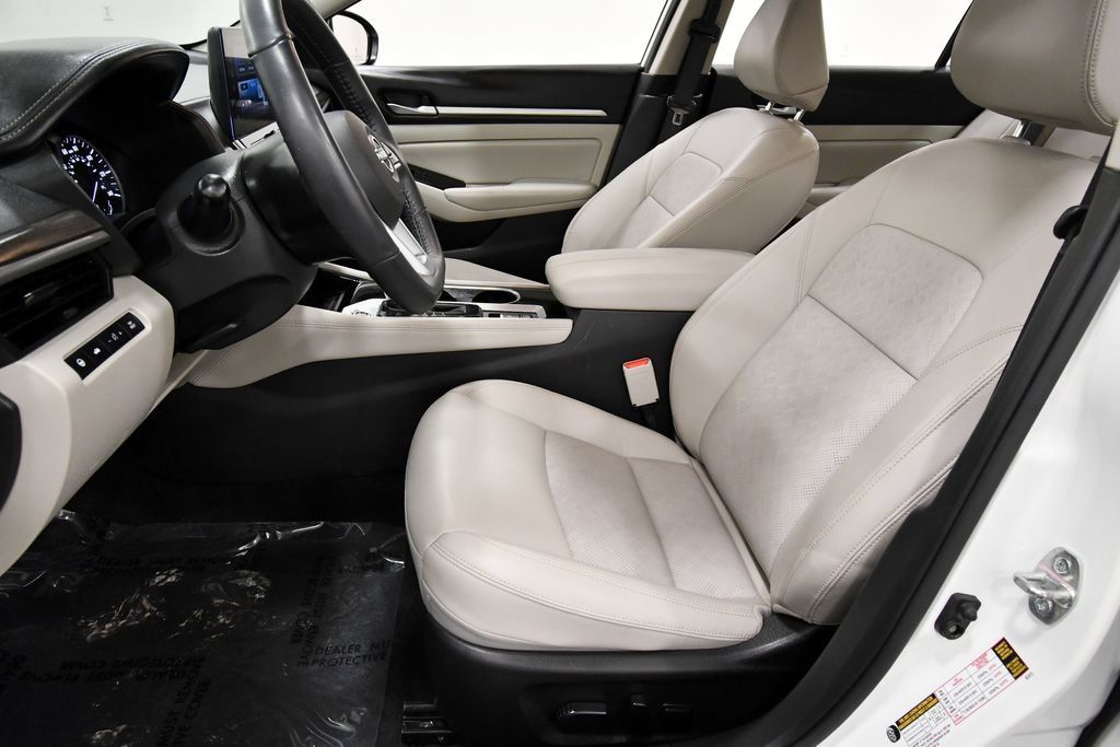 Used 2024 Nissan Altima 2.5 SL AWD/4WD image 14