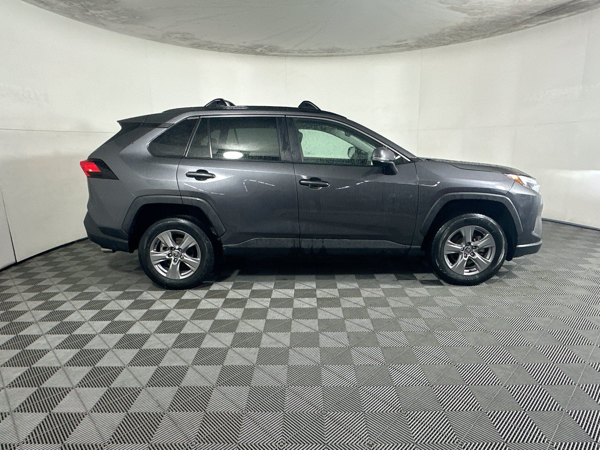 Used 2023 Toyota RAV4 XLE w/ Convenience Package FWD image 2