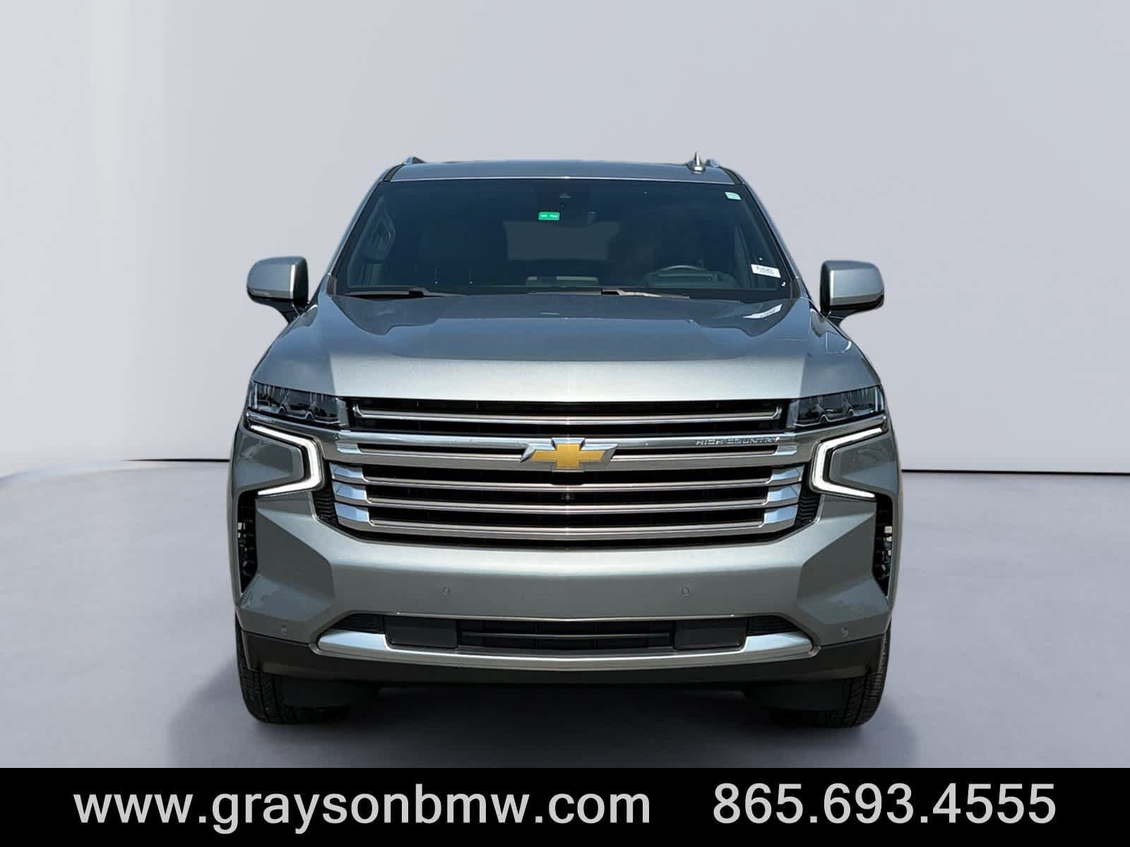 Used 2024 Chevrolet Suburban High Country w/ Premium Package AWD/4WD image 8