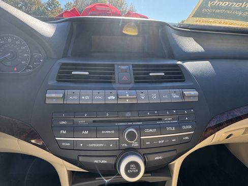 Used 2012 Honda Crosstour EX-L image 17