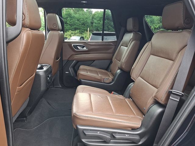 Used 2021 Chevrolet Tahoe High Country w/ Premium Package AWD/4WD image 18