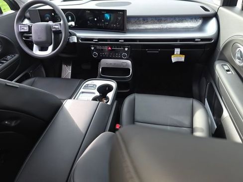 New 2026 Hyundai Ioniq 9 Calligraphy AWD/4WD image 16