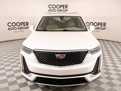 Used 2021 Cadillac XT6 Premium Luxury w/ Platinum Package image 9
