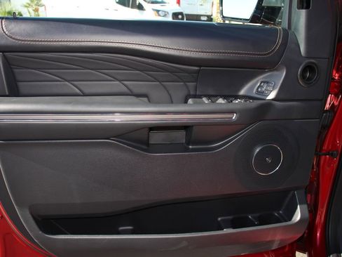 Certified 2022 Ford Expedition Max Platinum image 22