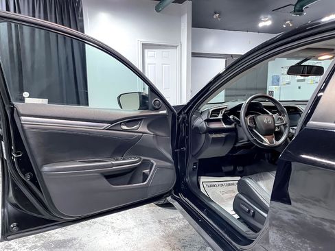 Used 2018 Honda Civic EX-L image 12