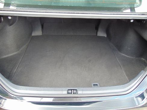 Used 2020 Toyota Camry XSE image 12