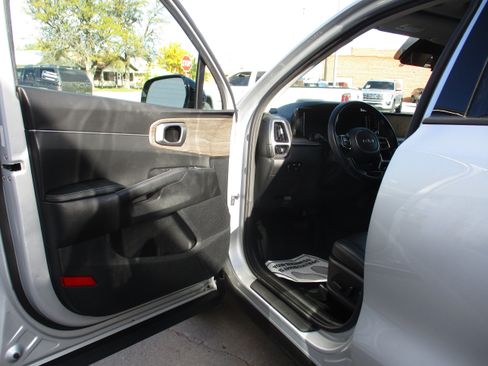 Used 2022 Kia Sorento X-Line EX image 10