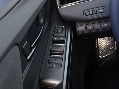 New 2026 Toyota C-HR AWD/4WD image 29