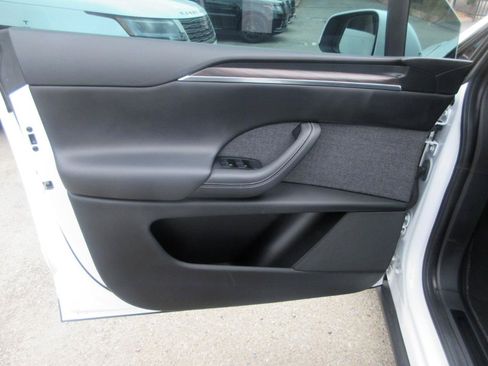 Used 2022 Tesla Model X AWD/4WD image 6