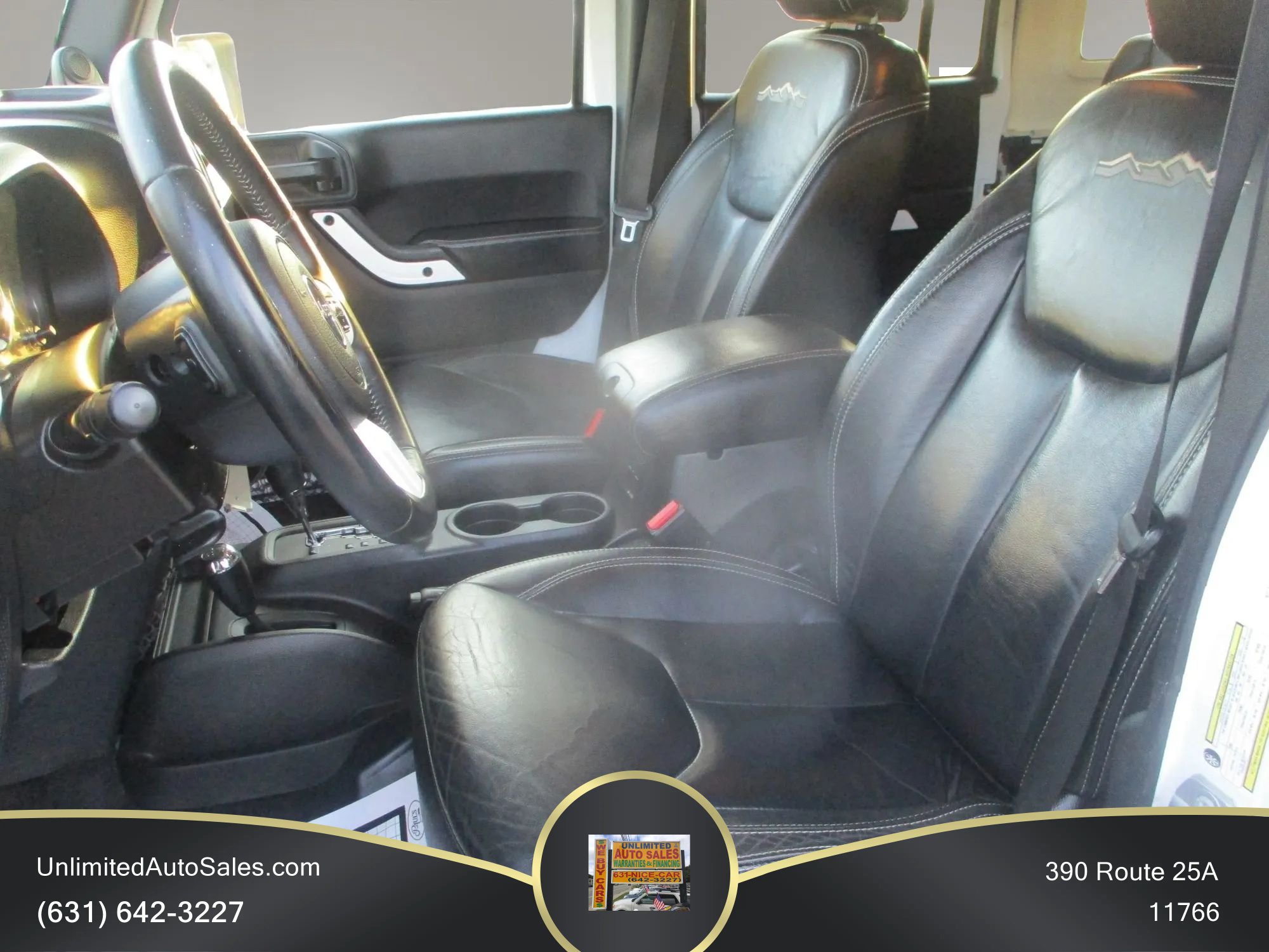Used 2014 Jeep Wrangler Unlimited Sahara AWD/4WD image 5