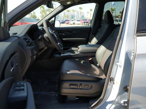 New 2026 Honda Ridgeline Black Edition image 16