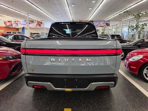 Used 2022 Rivian R1T Adventure AWD/4WD image 5