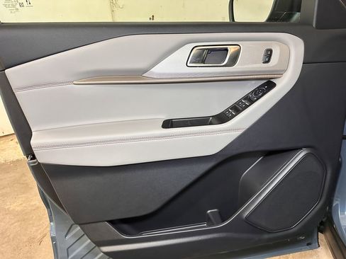 New 2026 Ford Explorer Active w/ Active Comfort Package AWD/4WD image 19