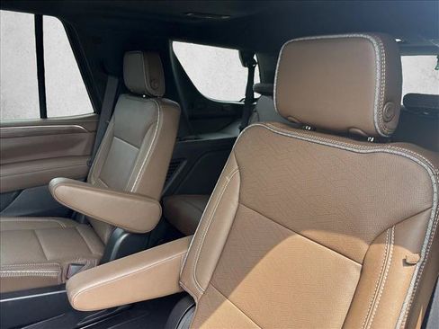 Used 2024 Chevrolet Tahoe High Country w/ Advanced Technology Package AWD/4WD image 24