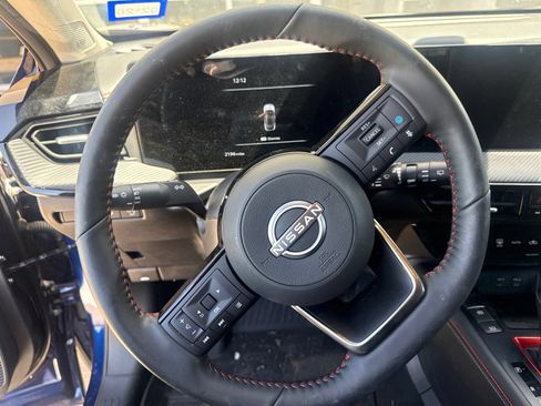 Used 2026 Nissan Kicks SR w/ SR Premium Package FWD image 17