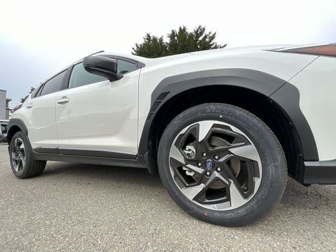 Certified 2025 Subaru Crosstrek 2.5i Limited w/ Crosstrek Mirror Package image 10