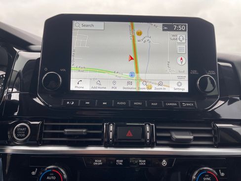 Used 2023 Nissan Pathfinder SL w/ Black Appearance Package image 5