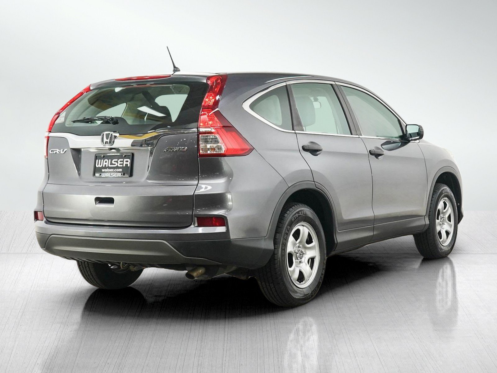 Used 2015 Honda CR-V LX image 5