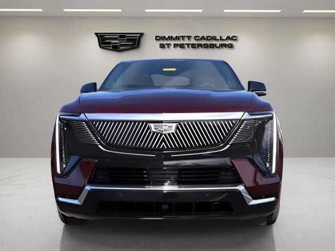 Certified 2025 Cadillac Escalade IQ Luxury 2 AWD/4WD image 8