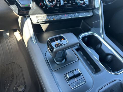 Used 2024 GMC Sierra 1500 Denali image 22