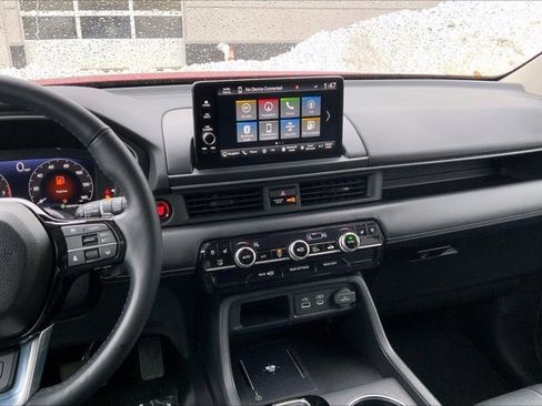 Used 2023 Honda Pilot Elite image 5