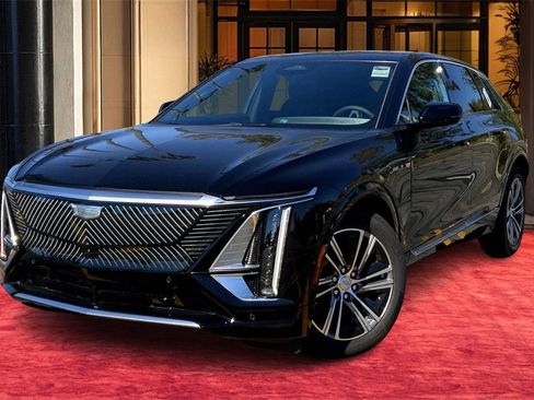 New 2026 Cadillac Lyriq Luxury image 1