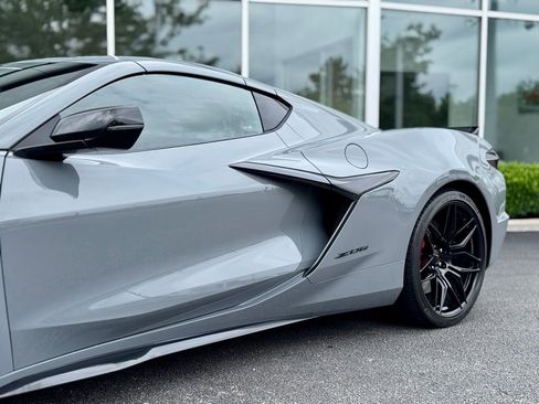 Used 2025 Chevrolet Corvette Z06 w/ Battery Protection Package image 15