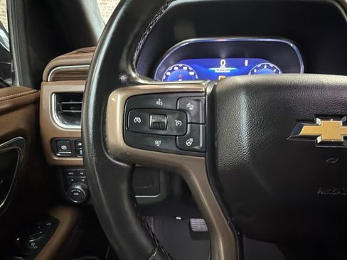 Used 2023 Chevrolet Suburban High Country AWD/4WD image 19