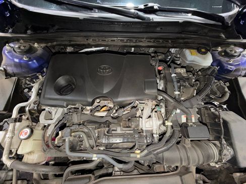 Used 2018 Toyota Camry XLE image 22