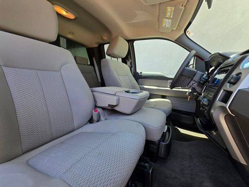 Used 2009 Ford F150 XLT RWD image 16