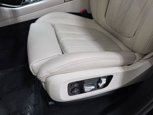 Used 2024 BMW X5 xDrive40i w/ Premium Package AWD/4WD image 25