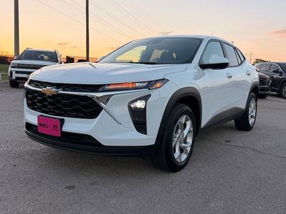Used 2024 Chevrolet Trax LS w/ LS Convenience Package