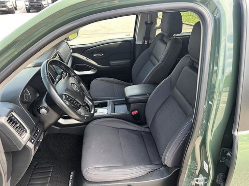 Certified 2022 Nissan Frontier SV AWD/4WD image 13