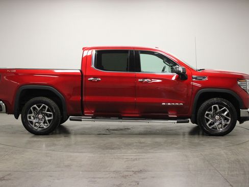 Used 2025 GMC Sierra 1500 SLT w/ SLT Premium Plus Package image 9